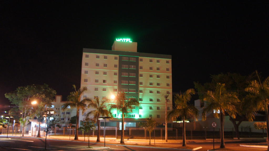 Savana Hotel Uberlândia Esterno foto